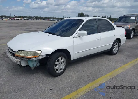 1998 Honda Accord Lx из США, поврежденный, VIN 1HGCG5540WA230286